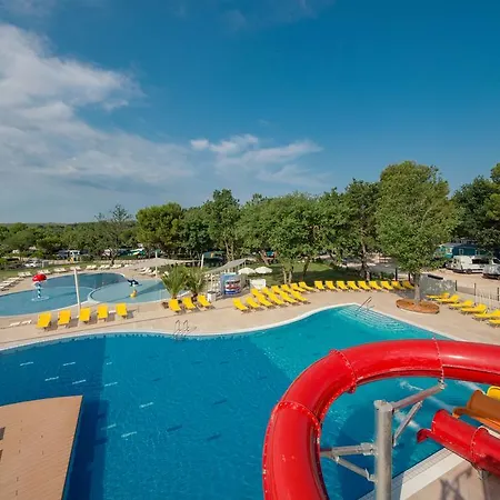 Üdülőpark Marine Premium Village Mobile Homes In Camping Lanterna 4*